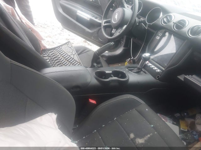 2016 Ford Mustang V6 მანქანა იყიდება აუქციონზე, vin: 1FATP8EM7G5307235, აუქციონის ნომერი: 45954323