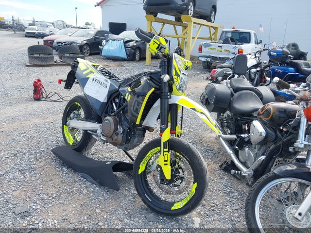 2024 VBKUSV402RM772863 главное изображение