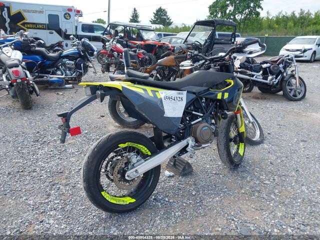 Husqvarna Supermoto 701 2024 VBKUSV402RM772863 Image 4