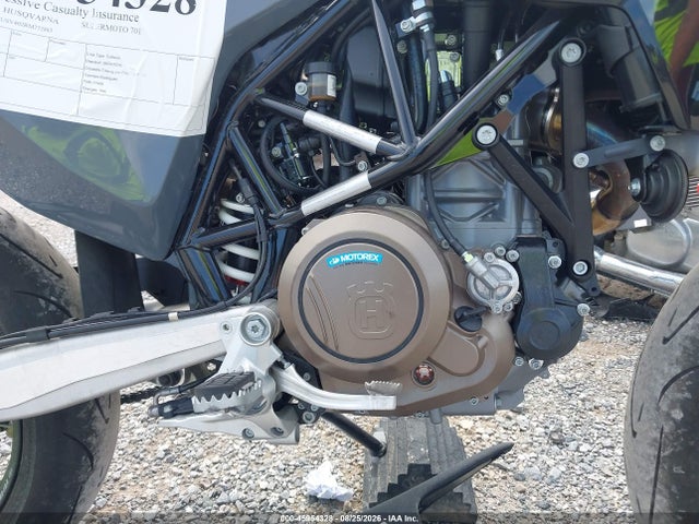 Husqvarna Supermoto 701 2024 VBKUSV402RM772863 Image 8
