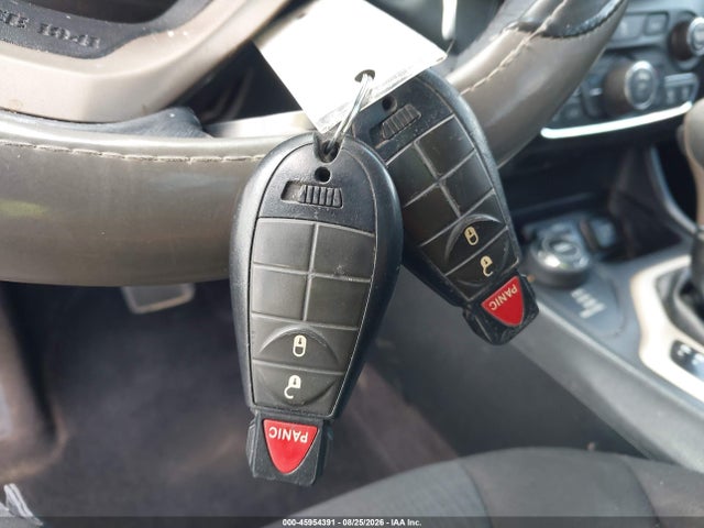 Auction sale of the 2016 Jeep Cherokee Latitude, vin: 1C4PJMCB4GW218661, lot number: 45954391