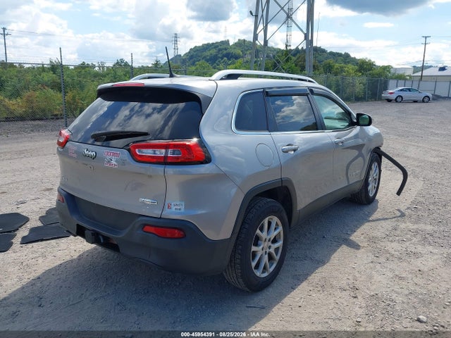 Auction sale of the 2016 Jeep Cherokee Latitude, vin: 1C4PJMCB4GW218661, lot number: 45954391