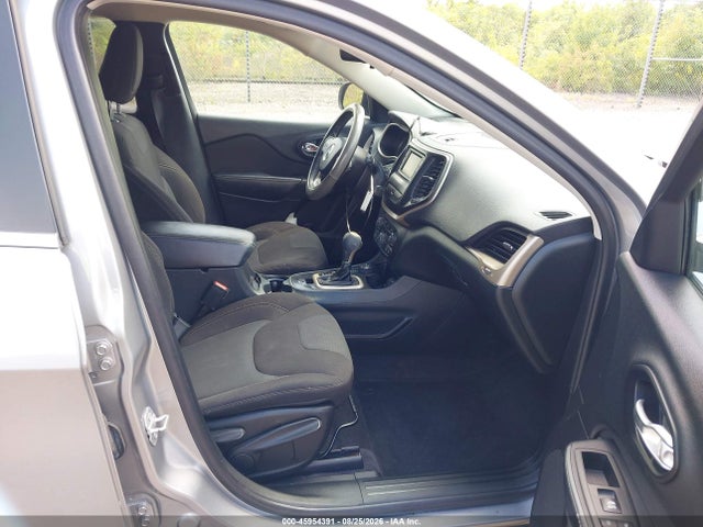 Auction sale of the 2016 Jeep Cherokee Latitude, vin: 1C4PJMCB4GW218661, lot number: 45954391