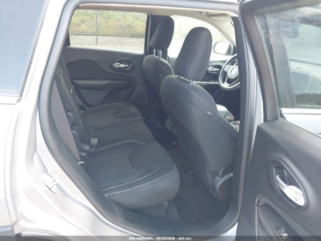 Auction sale of the 2016 Jeep Cherokee Latitude, vin: 1C4PJMCB4GW218661, lot number: 45954391