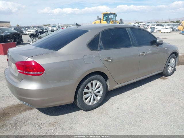 1VWAT7A30FC007063 Volkswagen Passat 1.8t Wolfsburg Edition