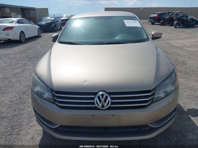 1VWAT7A30FC007063 Volkswagen Passat 1.8t Wolfsburg Edition