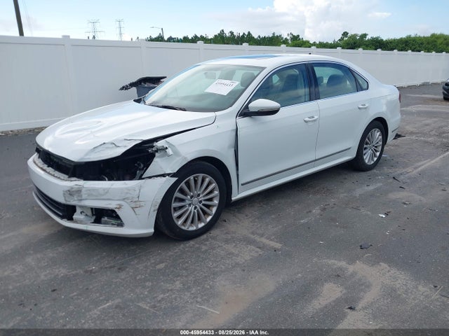 2017 Volkswagen Passat 1.8t Se მანქანა იყიდება აუქციონზე, vin: 1VWBT7A3XHC011838, აუქციონის ნომერი: 45954433