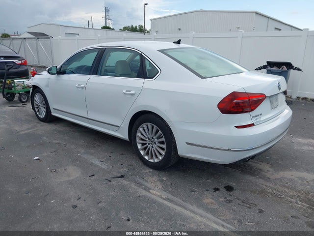 2017 Volkswagen Passat 1.8t Se მანქანა იყიდება აუქციონზე, vin: 1VWBT7A3XHC011838, აუქციონის ნომერი: 45954433
