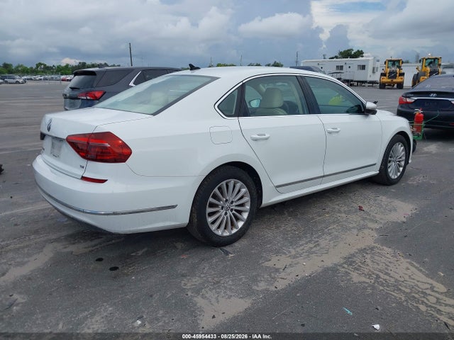 2017 Volkswagen Passat 1.8t Se მანქანა იყიდება აუქციონზე, vin: 1VWBT7A3XHC011838, აუქციონის ნომერი: 45954433