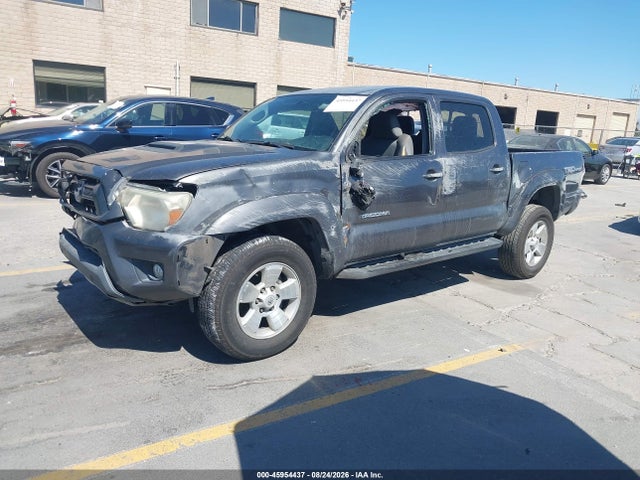 Toyota Tacoma Prerunner V6 2015 3TMJU4GN7FM190094 Image 2