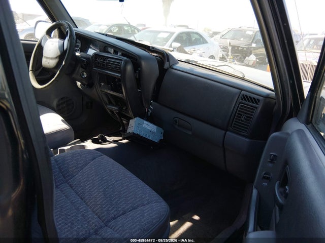 1998 Jeep Cherokee Classic/sport მანქანა იყიდება აუქციონზე, vin: 1J4FT68SXWL250972, აუქციონის ნომერი: 45954472