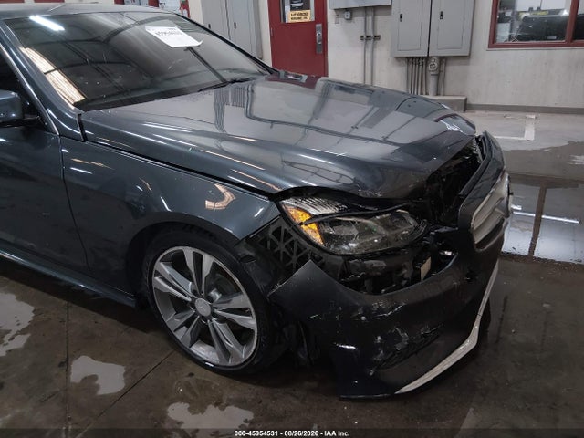 Mercedes-Benz E 350 2014 WDDHF5KB3EA853464 Image 17