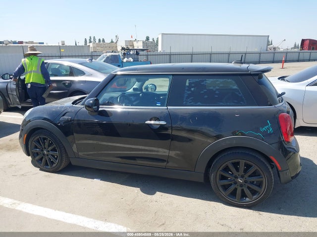 45954589 :رقم المزاد ، WMWXP7C56K2C62817 vin ، 2019 Mini Hardtop Cooper S مزاد بيع