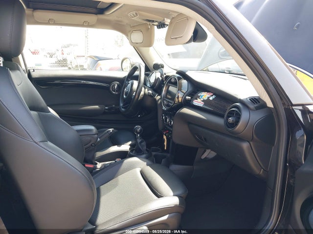 45954589 :رقم المزاد ، WMWXP7C56K2C62817 vin ، 2019 Mini Hardtop Cooper S مزاد بيع