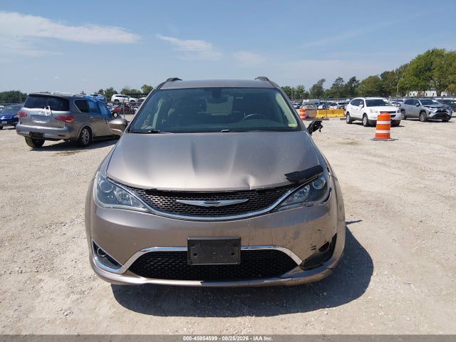 Продажа на аукционе авто 2017 Chrysler Pacifica Touring-l, vin: 2C4RC1BG2HR536528, номер лота: 45954599