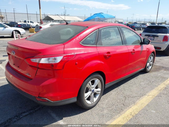 1FADP3F2XEL403311 Ford FOCUS SE