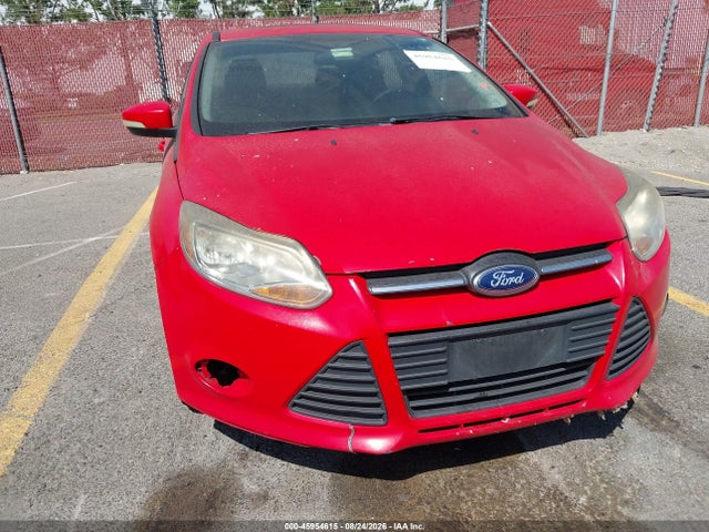 1FADP3F2XEL403311 Ford FOCUS SE