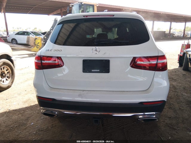 2016 Mercedes-benz Glc 300 მანქანა იყიდება აუქციონზე, vin: WDC0G4JB8GF020470, აუქციონის ნომერი: 45954631