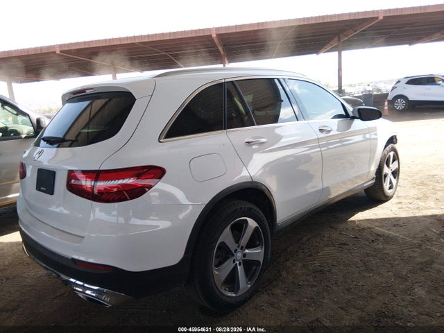 2016 Mercedes-benz Glc 300 მანქანა იყიდება აუქციონზე, vin: WDC0G4JB8GF020470, აუქციონის ნომერი: 45954631