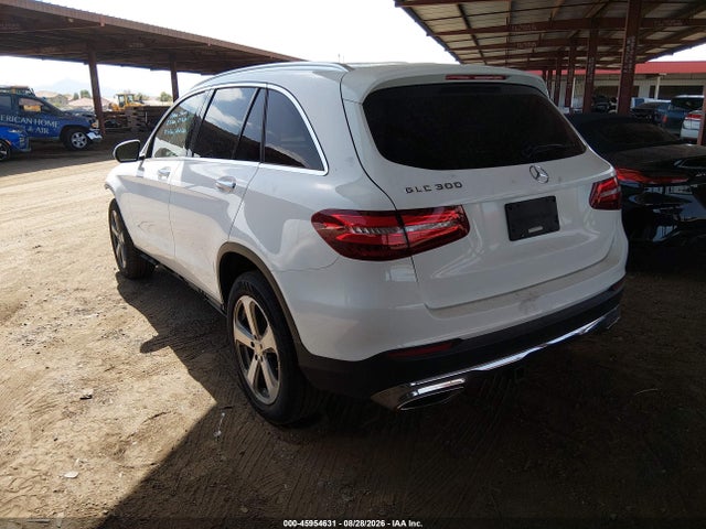2016 Mercedes-benz Glc 300 მანქანა იყიდება აუქციონზე, vin: WDC0G4JB8GF020470, აუქციონის ნომერი: 45954631