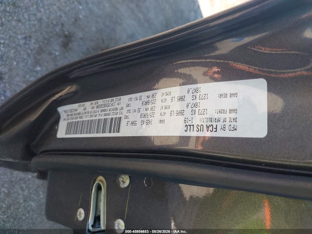 1C4PJMDX9KD383300 Jeep Cherokee Limited