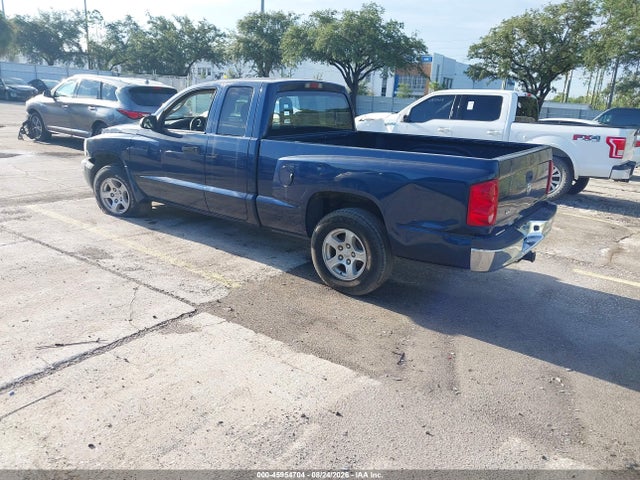 45954704 :رقم المزاد ، 1D7HE42K85S313874 vin ، 2005 Dodge Dakota Slt مزاد بيع