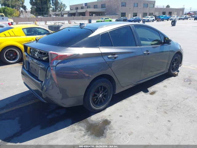 Toyota Prius Three 2016 JTDKARFU3G3505317 Image 4