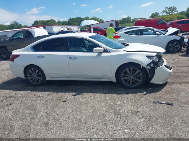 45954730 :رقم المزاد ، 1N4AL3AP4JC233605 vin ، 2018 Nissan Altima 2.5 Sr مزاد بيع