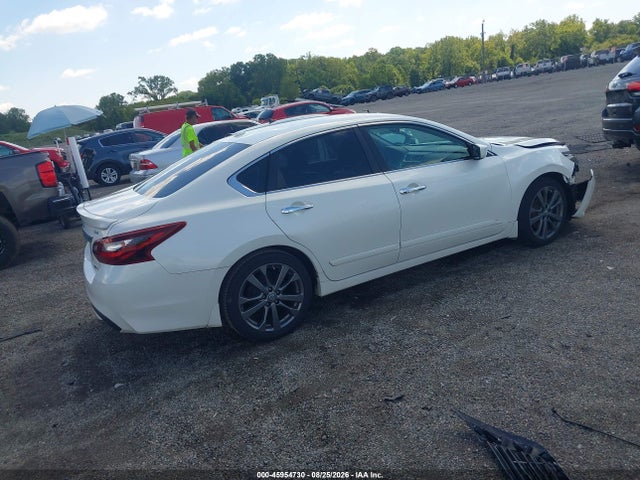 45954730 :رقم المزاد ، 1N4AL3AP4JC233605 vin ، 2018 Nissan Altima 2.5 Sr مزاد بيع