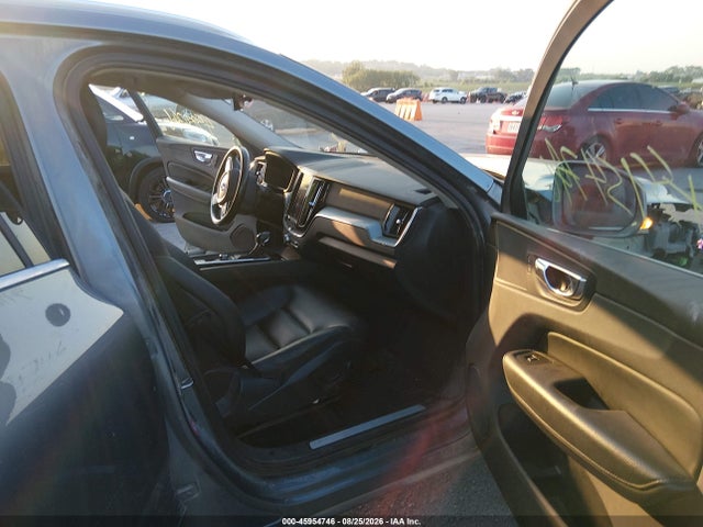 Aukcja sprzedaży 2018 Volvo Xc60 T6 Momentum, vin: YV4A22RK3J1095032, numer aukcji: 45954746