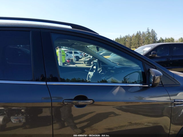 1FMCU9HD8JUC21560 Ford ESCAPE SEL