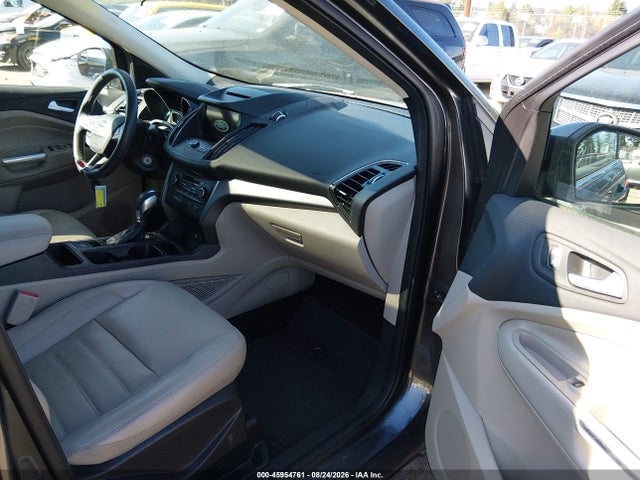 1FMCU9HD8JUC21560 Ford ESCAPE SEL