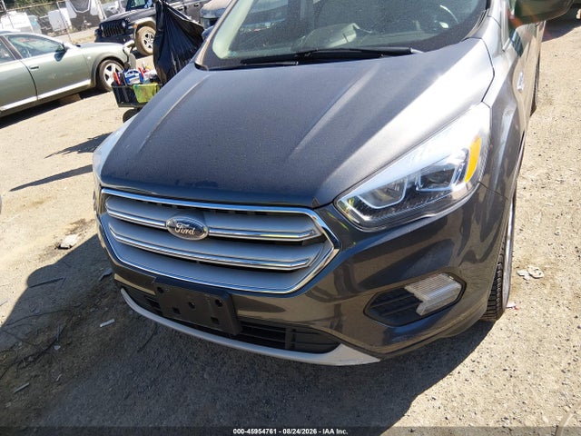 1FMCU9HD8JUC21560 Ford ESCAPE SEL