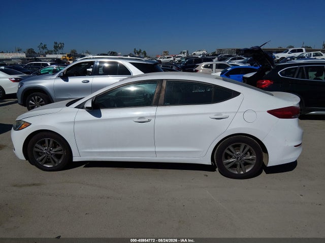 Продажа на аукционе авто 2018 Hyundai Elantra Sel, vin: 5NPD84LF0JH254068, номер лота: 45954772
