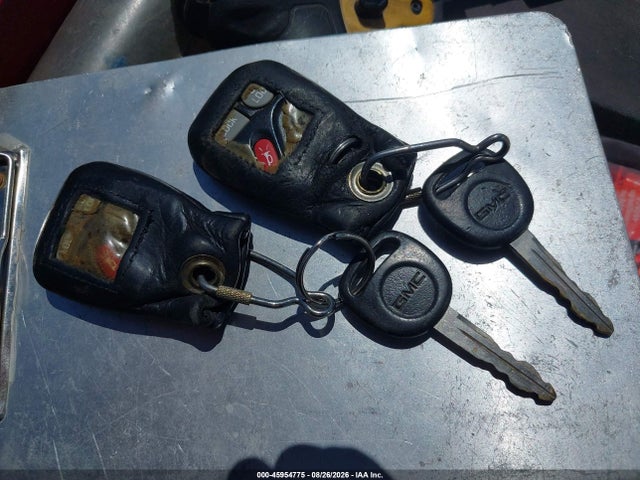 2002 Gmc Yukon Xl 2500 Slt მანქანა იყიდება აუქციონზე, vin: 3GKGK26U52G185874, აუქციონის ნომერი: 45954775