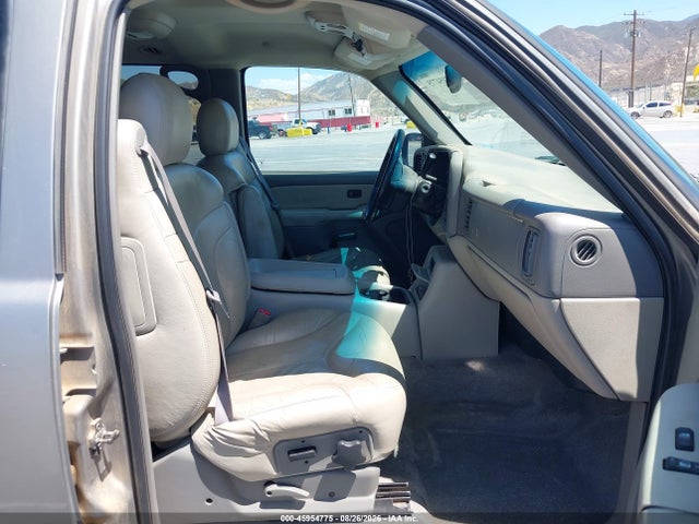 2002 Gmc Yukon Xl 2500 Slt მანქანა იყიდება აუქციონზე, vin: 3GKGK26U52G185874, აუქციონის ნომერი: 45954775