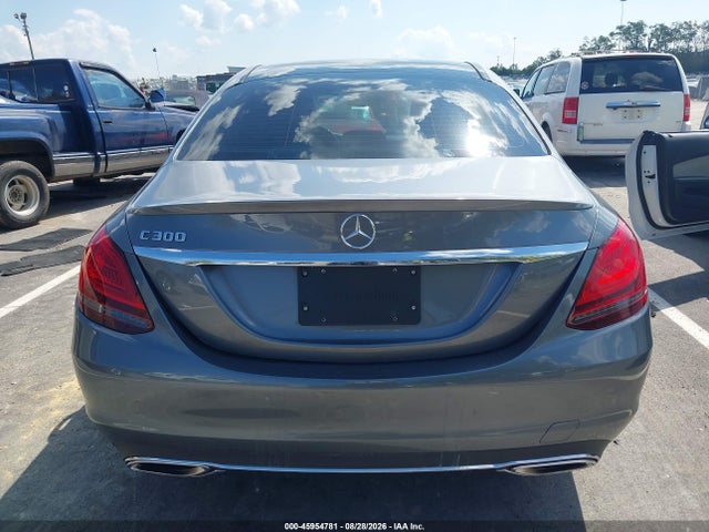 Продаж на аукціоні авто 2020 Mercedes-benz C 300, vin: W1KWF8DBXLR574131, номер лоту: 45954781