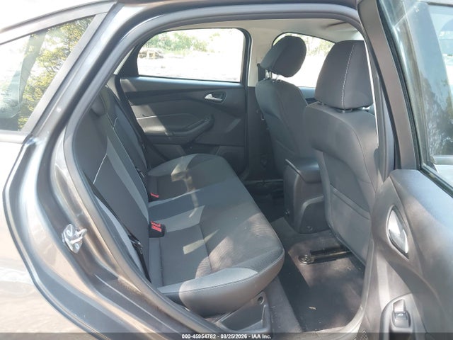 2014 Ford Focus Se მანქანა იყიდება აუქციონზე, vin: 1FADP3F29EL437417, აუქციონის ნომერი: 45954782