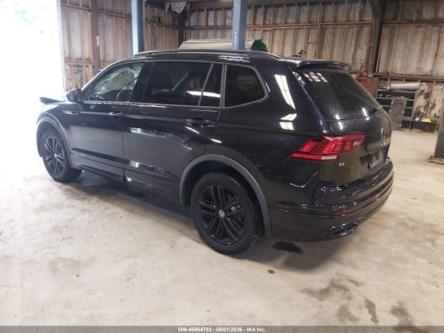 45954793 :رقم المزاد ، 3VV8B7AX1NM081064 vin ، 2022 Volkswagen Tiguan 2.0t Se R-line Black مزاد بيع