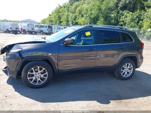 Продажа на аукционе авто 2017 Jeep Cherokee Latitude, vin: 1C4PJMCS5HW501054, номер лота: 45954795