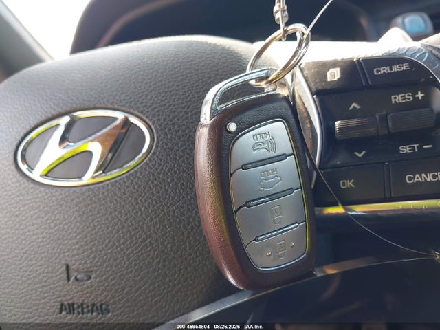 Продажа на аукционе авто 2018 Hyundai Sonata Sport, vin: 5NPE34AF1JH693821, номер лота: 45954804
