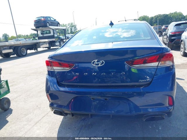 Продажа на аукционе авто 2018 Hyundai Sonata Sport, vin: 5NPE34AF1JH693821, номер лота: 45954804