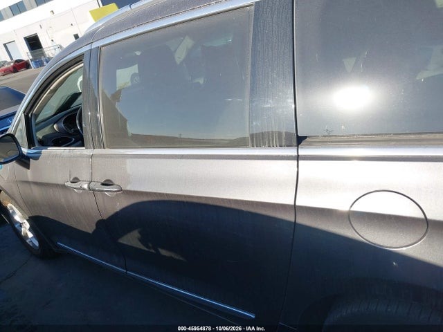 Aukcja sprzedaży 2018 Chrysler Pacifica Hybrid Touring L, vin: 2C4RC1L7XJR125057, numer aukcji: 45954878