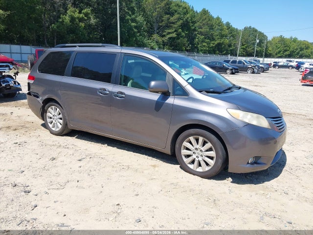 45954895 :رقم المزاد ، 5TDYK3DC2BS083918 vin ، 2011 Toyota Sienna Ltd مزاد بيع