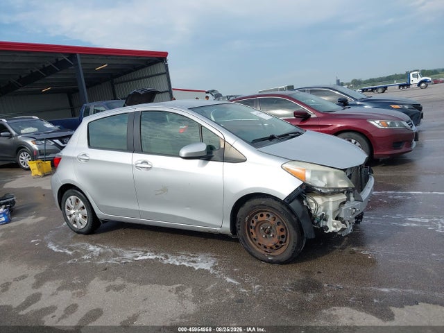 45954958 :رقم المزاد ، JTDKTUD38CD503476 vin ، 2012 Toyota Yaris Le مزاد بيع