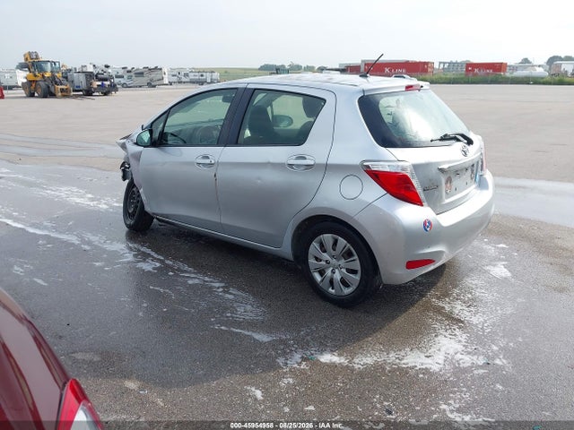 45954958 :رقم المزاد ، JTDKTUD38CD503476 vin ، 2012 Toyota Yaris Le مزاد بيع