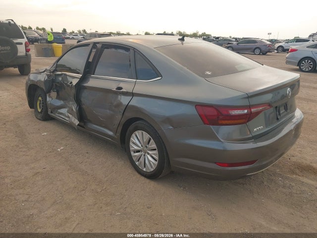 2019 Volkswagen Jetta 1.4t R-line/1.4t S/1.4t Se მანქანა იყიდება აუქციონზე, vin: 3VWC57BU6KM137013, აუქციონის ნომერი: 45954978
