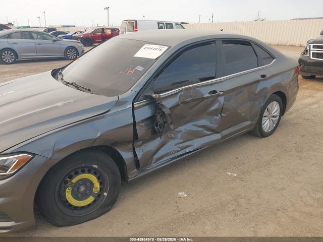 2019 Volkswagen Jetta 1.4t R-line/1.4t S/1.4t Se მანქანა იყიდება აუქციონზე, vin: 3VWC57BU6KM137013, აუქციონის ნომერი: 45954978
