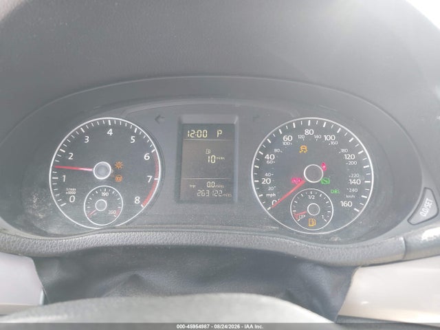 1VWAT7A30EC108781 Volkswagen Passat 1.8t S