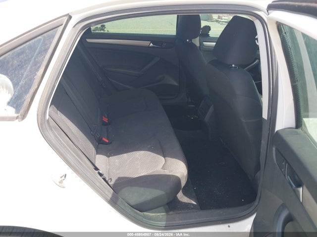 1VWAT7A30EC108781 Volkswagen Passat 1.8t S